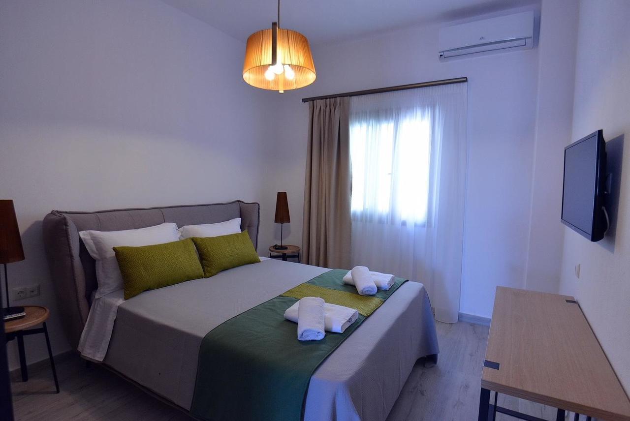 Aqua Marine Hotel เนโอสมาร์มาราส ภายนอก รูปภาพ